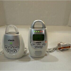 Baby Monitor VTech DM221 Digital Audio Set W/1 Parent Unit & 1 Baby Unit Tested